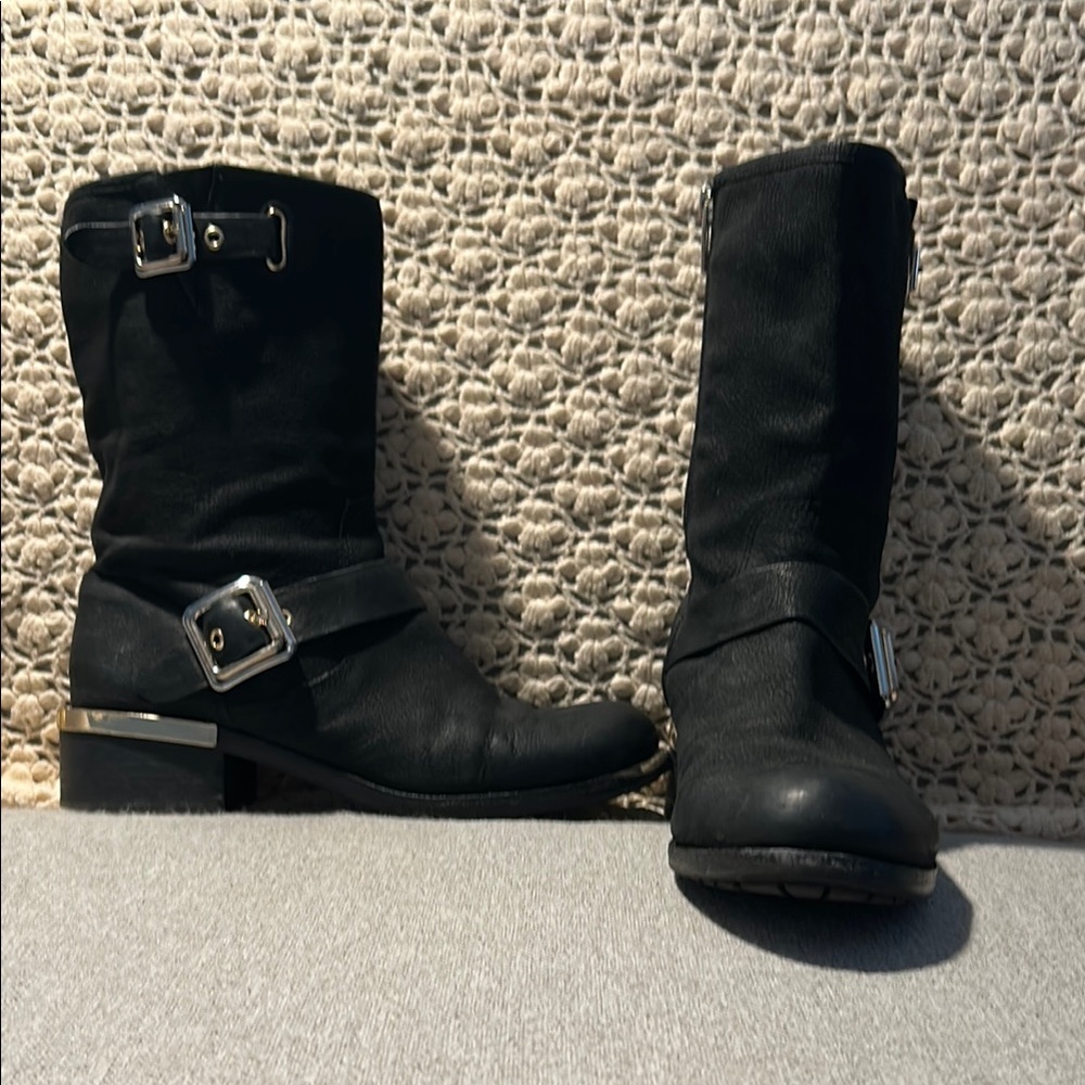 Vince Camuto Women’s Size 7.5 Black Leather Boots - Picture 2 of 10